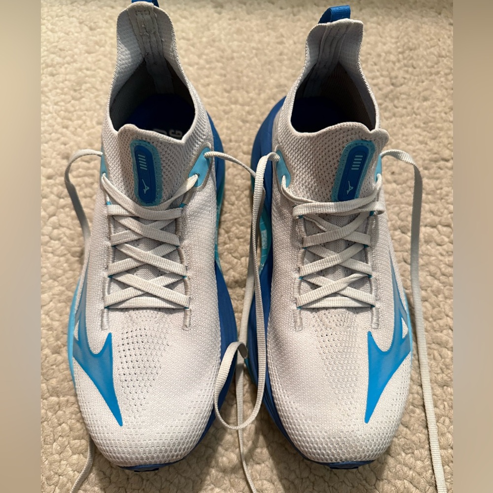 Mizuno Women’s Neo Vista Running Shoes